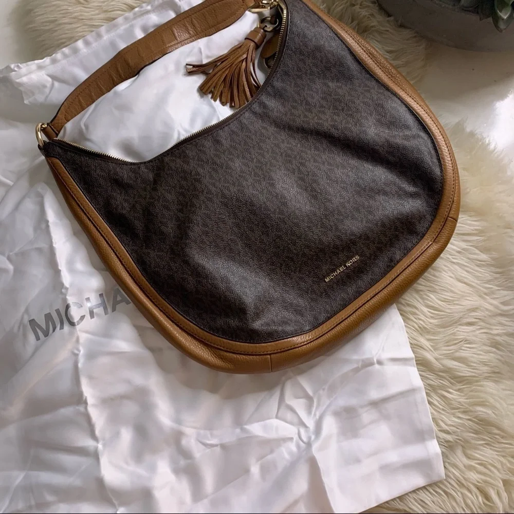 MICHAEL KORS Lydia Large Hobo Shoulder Bag monogram Brown purse handbag